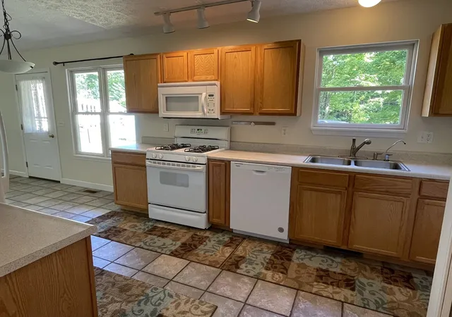 4th image of 7430 River St, Benzonia, MI 49616 | MLS# 80071544
