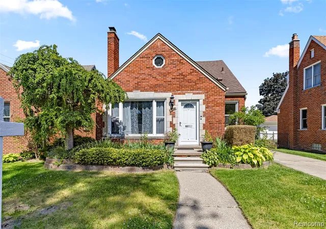 1st image of 450 N Denwood St, Dearborn, MI 48128 | MLS# 60998943