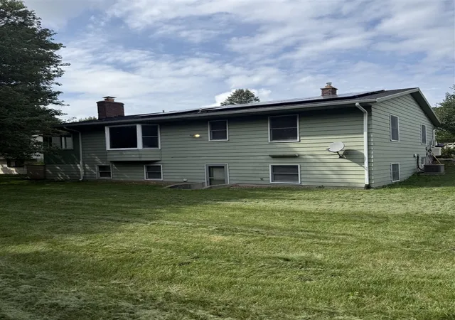 Photo 4 of Sale Pending at 4558 41st Street, Grandville, MI 49418 | MLS# 70548229 | Listing updated on 2026-08-26