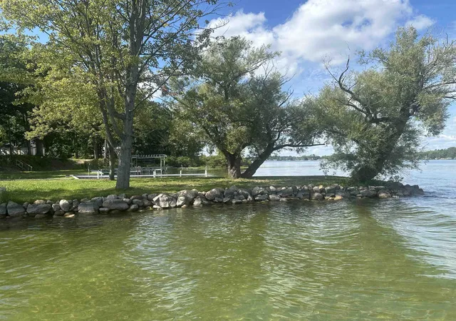 Photo 3 of Single family home for sale at 13009 Torrey Rd, Fenton, MI 48430 | MLS# 50220188 | Listing updated on 2026-08-28