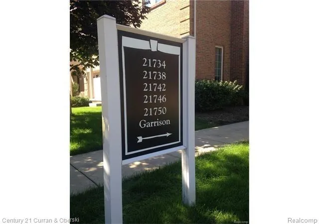 3rd image of 21746 Garrison St, Dearborn, MI 48124 | MLS# 60976065