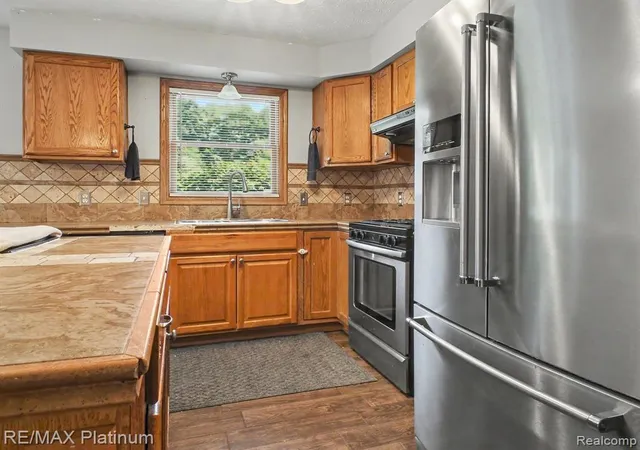 2nd image of 3215 Rafferty Dr, Howell, MI 48843 6970 | MLS# 61023317