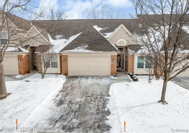 2nd image of 5481 Greenway Dr #79, Trenton, MI 48183 | MLS# 60966025
