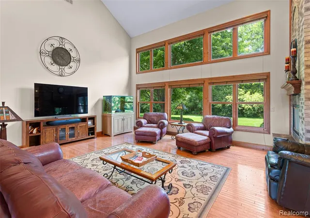 5th image of 13733 Crooked Creek Ln, Carleton, MI 48117 | MLS# 61005381