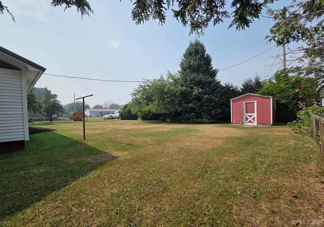 Photo 3 of Single family home for sale at 207 Pine St, Greenland, MI 49929 | MLS# 50216839 | Listing updated on 2026-09-25