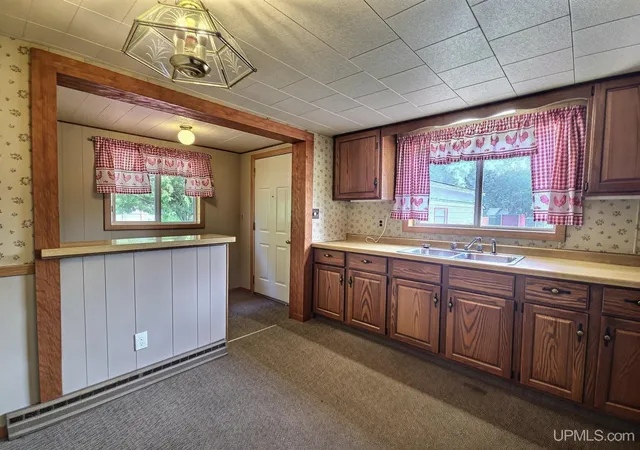 Photo 4 of Single family home for sale at 207 Pine St, Greenland, MI 49929 | MLS# 50216839 | Listing updated on 2026-09-25