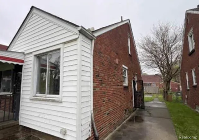 4th image of 19609 Syracuse St, Detroit, MI 48234 | MLS# 60998904
