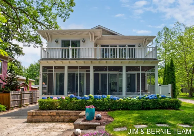 Homes for sale in Saugatuck, MI | 153 Elizabeth St, Saugatuck, MI 49453 | MLS# 70529729