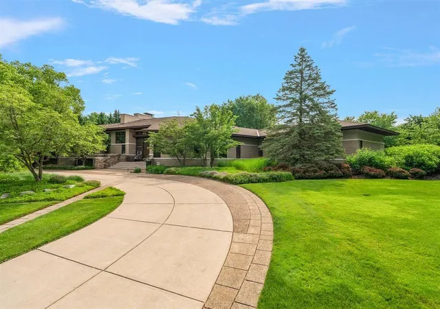 Photo 3 of Single family home for sale at 1878 Watermark Dr, Grand Rapids, MI 49546 | MLS# 70481607 | Listing updated on 2026-09-13