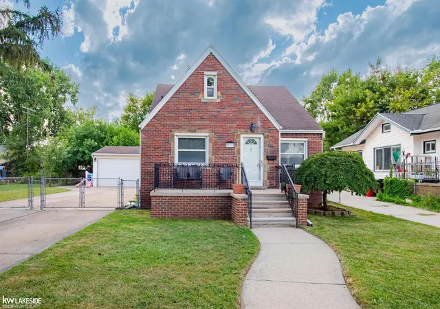 1st image of 29315 Pinehurst St, Roseville, MI 48066 | MLS# 50219334
