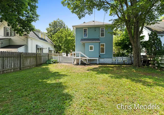 Homes for sale in Grand Haven, MI | 1013 Pennoyer Ave, Grand Haven, MI 49417 | MLS# 70544828
