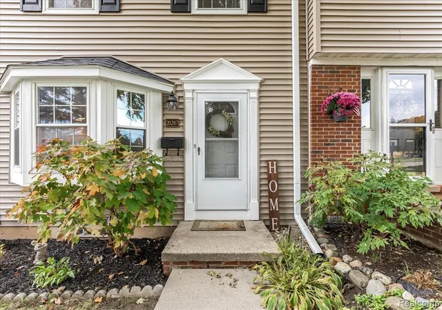 4th image of 20287 Silver Spring Dr, Northville, MI 48167 | MLS# 61014927