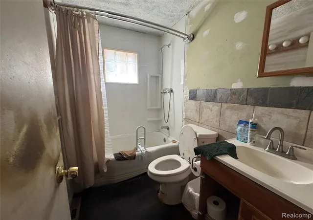 Photo 4 of Single family home for sale at 20773 Marie Ave, Warren, MI 48089 | MLS# 61023419 | Listing updated on 2026-09-17