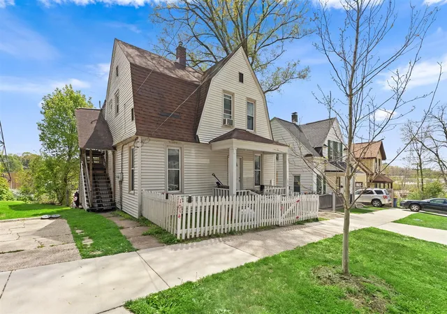 Homes for sale in Grand Rapids, MI | 1034 Norwich Ave, Grand Rapids, MI 49503 | MLS# 70532084