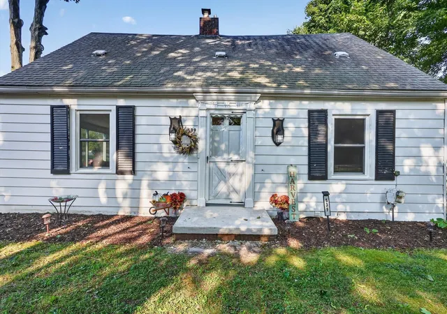 Photo 3 of Single family home for sale at 539 Coolidge Ave, Kalamazoo, MI 49006 | MLS# 70554034 | Listing updated on 2026-10-08