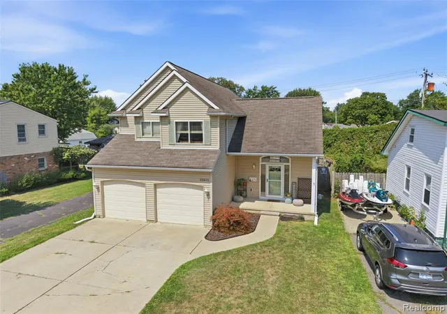 Photo 2 of Single family home for sale at 22571 E 13 Mile Rd, Saint Clair Shores, MI 48082 2404 | MLS# 61024179 | Listing updated on 2026-09-15