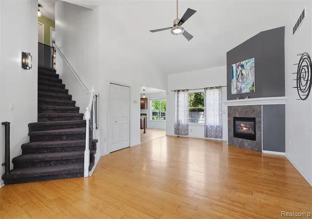 Photo 3 of Single family home for sale at 22571 E 13 Mile Rd, Saint Clair Shores, MI 48082 2404 | MLS# 61024179 | Listing updated on 2026-09-15