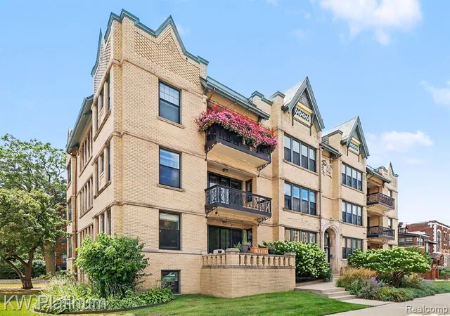 Photo 2 of Condo for sale at 615 W Hancock St, Detroit, MI 48201 3705 | MLS# 61025497 | Listing updated on 2026-09-11