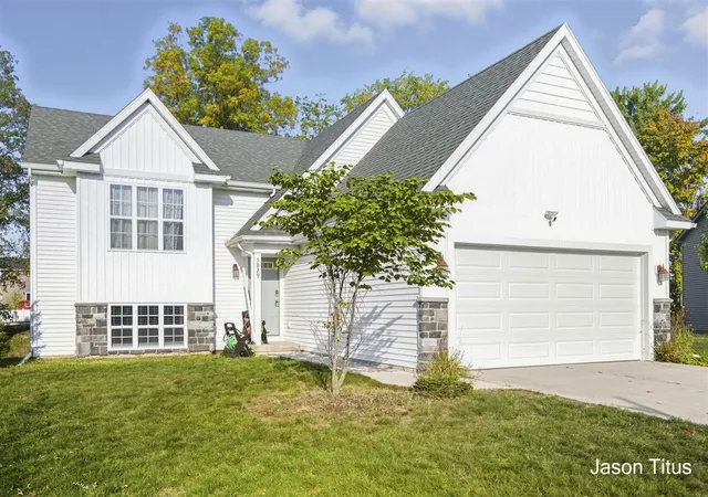 1st image of 5829 Birdsong Ct, Grand Rapids, MI 49508 | MLS# 70493779