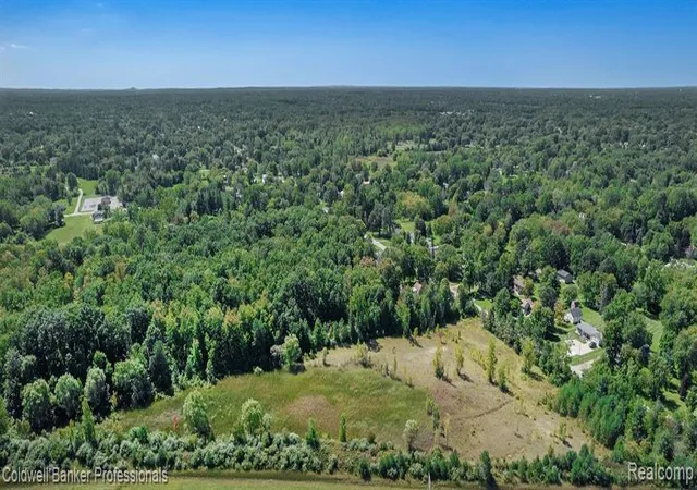 11th image of 1001 S Vassar Rd, Davison, MI 48423 | MLS# 60998675