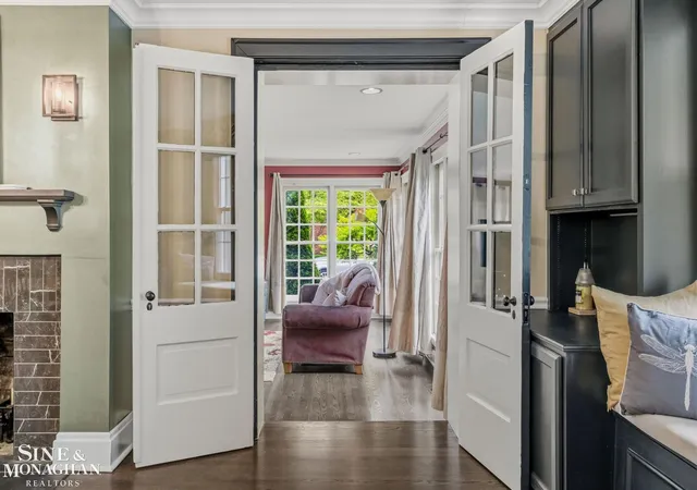 Homes for sale in Grosse Pointe Woods, MI | 580 Hampton Rd, Grosse Pointe Woods, MI 48236 | MLS# 50213819