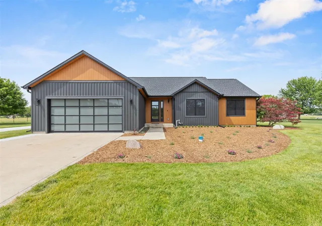 1st image of 20872 State Line Rd, Elkhart, IN 46514 | MLS# 70543268