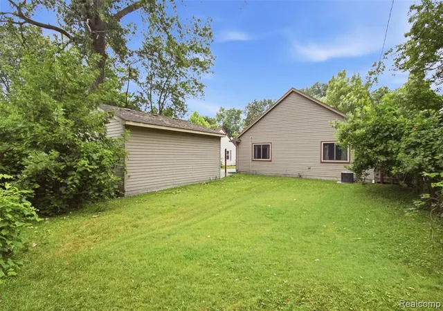 Photo 20 of Single family home for sale at 22141 Condon St, Oak Park, MI 48237 2923 | MLS# 61025079 | Listing updated on 2026-08-30
