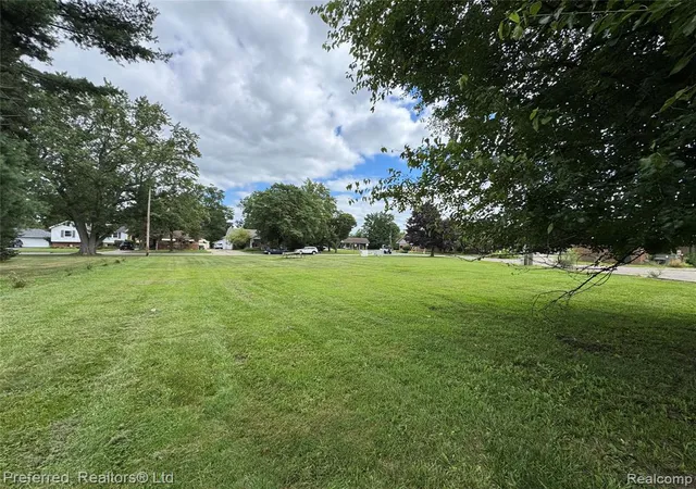 Homes for sale in Farmington, MI | 000 Lake Way, Farmington, MI 48335 | MLS# 60930120