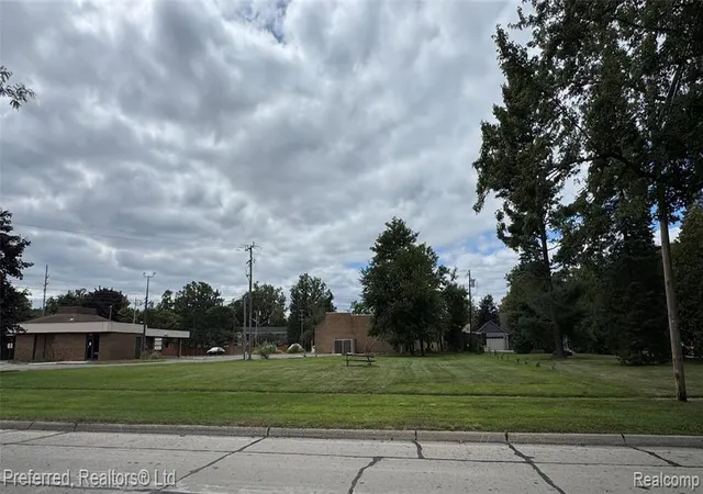 Homes for sale in Farmington, MI | 000 Lake Way, Farmington, MI 48335 | MLS# 60930120