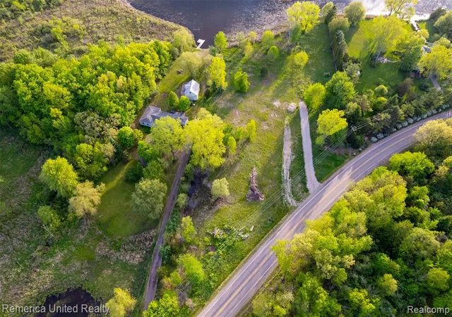 2nd image of Lot 17 Vl Golf Club, Howell, MI 48843 | MLS# 60995521