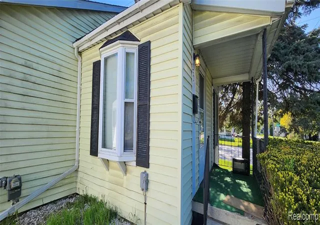 5th image of 3521 Whitney Ave, Flint, MI 48503 | MLS# 60991351