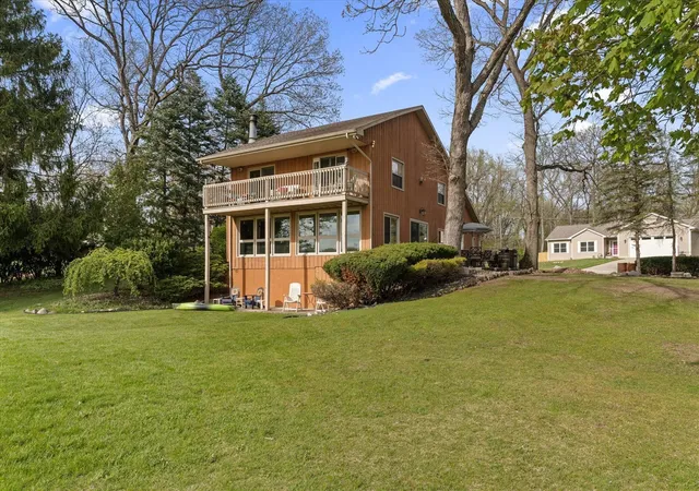 Homes for sale in Edwardsburg, MI | 70328 Lakeview Dr, Edwardsburg, MI 49112 | MLS# 70527706