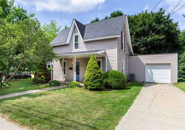2nd image of 65 Pleasant St, Oxford, MI 48371 | MLS# 70550527