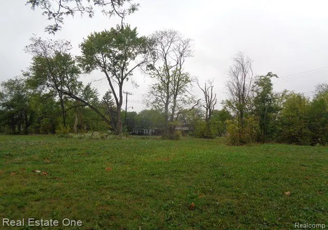 Photo 3 of Sale Pending at 5140 W Chicago, Detroit, MI 48204 | MLS# 60343954 | Listing updated on 2026-04-29