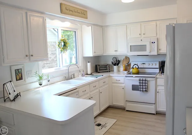 Photo 2 of Single family home for sale at 20315 Dunham Rd, Clinton Township, MI 48038 | MLS# 50219614 | Listing updated on 2026-09-17