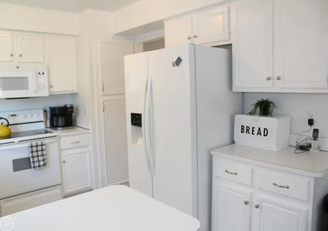 Photo 3 of Single family home for sale at 20315 Dunham Rd, Clinton Township, MI 48038 | MLS# 50219614 | Listing updated on 2026-09-17