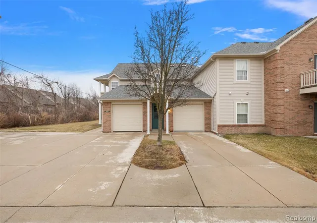 Homes for sale in Macomb, MI | 45765 Cagney Dr, Macomb, MI 48044 | MLS# 60975672