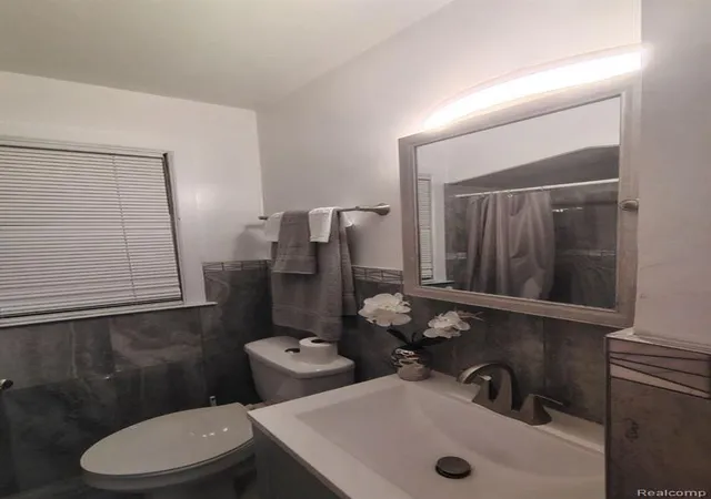 13th image of 6144 Radnor St, Detroit, MI 48224 | MLS# 60341606