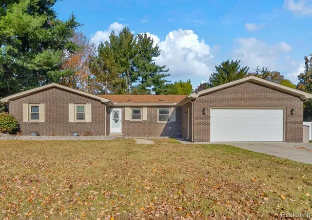 1st image of 4608 Huntington Dr, Port Huron, MI 48060 | MLS# 60952371