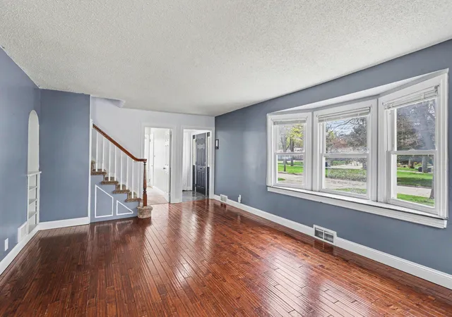 Photo 3 of Single family home for sale at 310 Green Ave, Bay City, MI 48708 | MLS# 50205687 | Listing updated on 2026-08-28