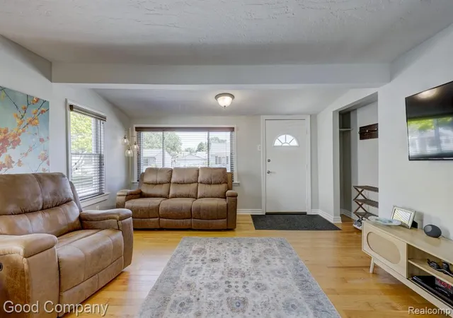 Homes for sale in Hazel Park, MI | 45 W Morehouse Ave, Hazel Park, MI 48030 | MLS# 60999620