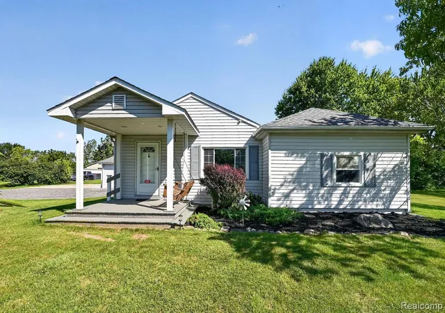 Photo 1 of Sale Pending at 3639 Carleton Rockwood Rd, South Rockwood, MI 48179 9747 | MLS# 61024777 | Listing updated on 2026-09-14