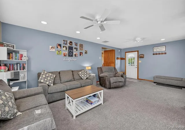 Photo 3 of Sale Pending at 3639 Carleton Rockwood Rd, South Rockwood, MI 48179 9747 | MLS# 61024777 | Listing updated on 2026-09-14