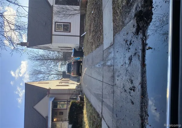 2nd image of 7776 Asbury Park, Detroit, MI 48228 | MLS# 60974369