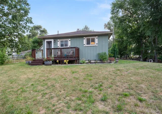Photo 1 of Sale Pending at 9303 Beechcrest St, White Lake, MI 48386 3207 | MLS# 61025720 | Listing updated on 2026-08-31