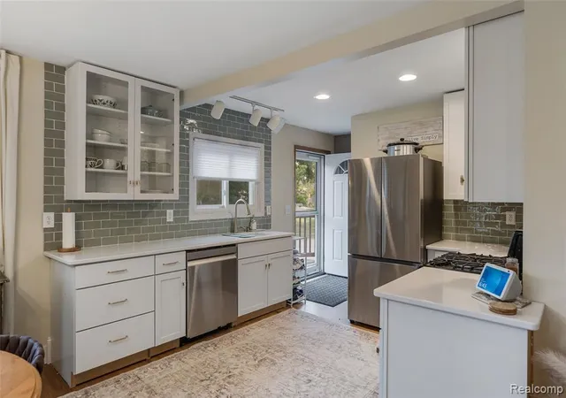 Photo 3 of Sale Pending at 9303 Beechcrest St, White Lake, MI 48386 3207 | MLS# 61025720 | Listing updated on 2026-08-31