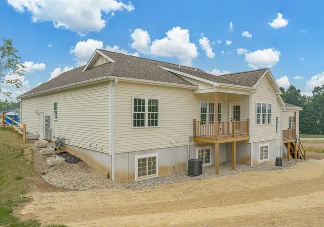 41st image of 205 Ridgeview Dr, Battle Creek, MI 49015 | MLS# 70518228