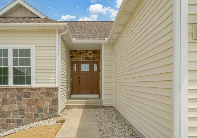 4th image of 205 Ridgeview Dr, Battle Creek, MI 49015 | MLS# 70518228