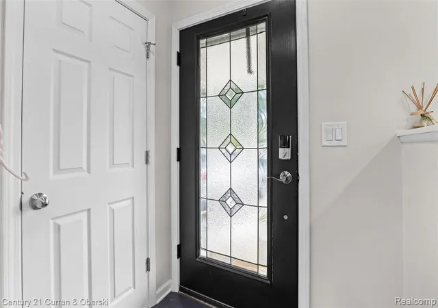 Photo 3 of Single family home for sale at 18285 Outer Dr, Dearborn, MI 48128 1375 | MLS# 61024406 | Listing updated on 2026-08-26
