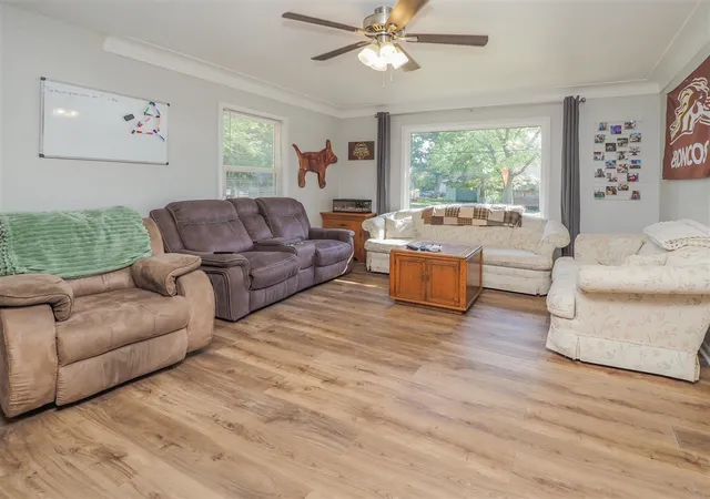 3rd image of 1128 California Ave, Kalamazoo, MI 49006 | MLS# 70494535